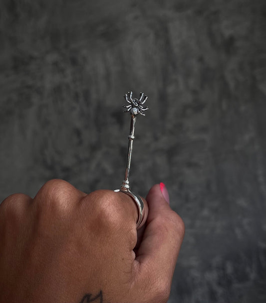 Spider Zaela's Holder