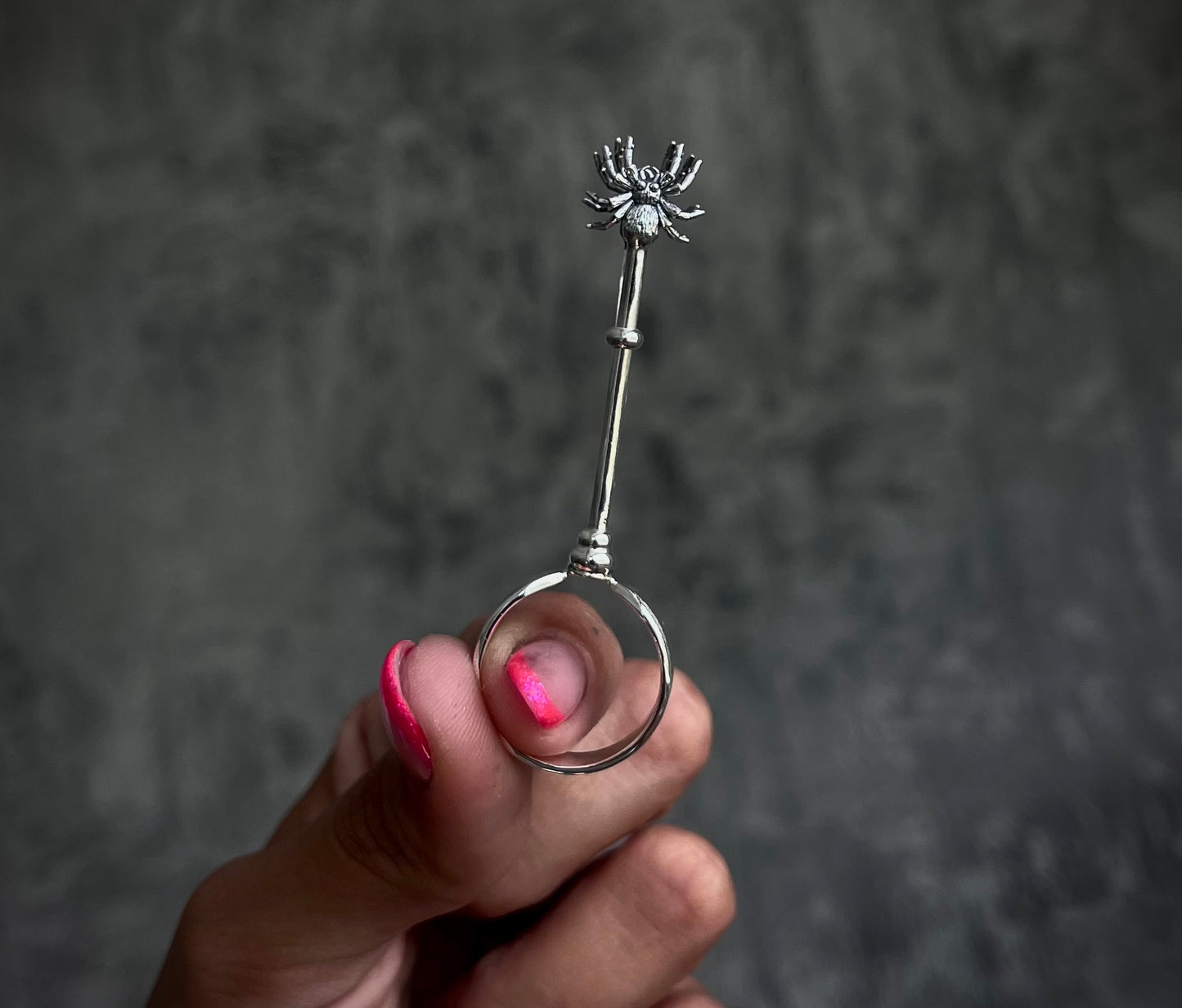Spider Zaela's Holder