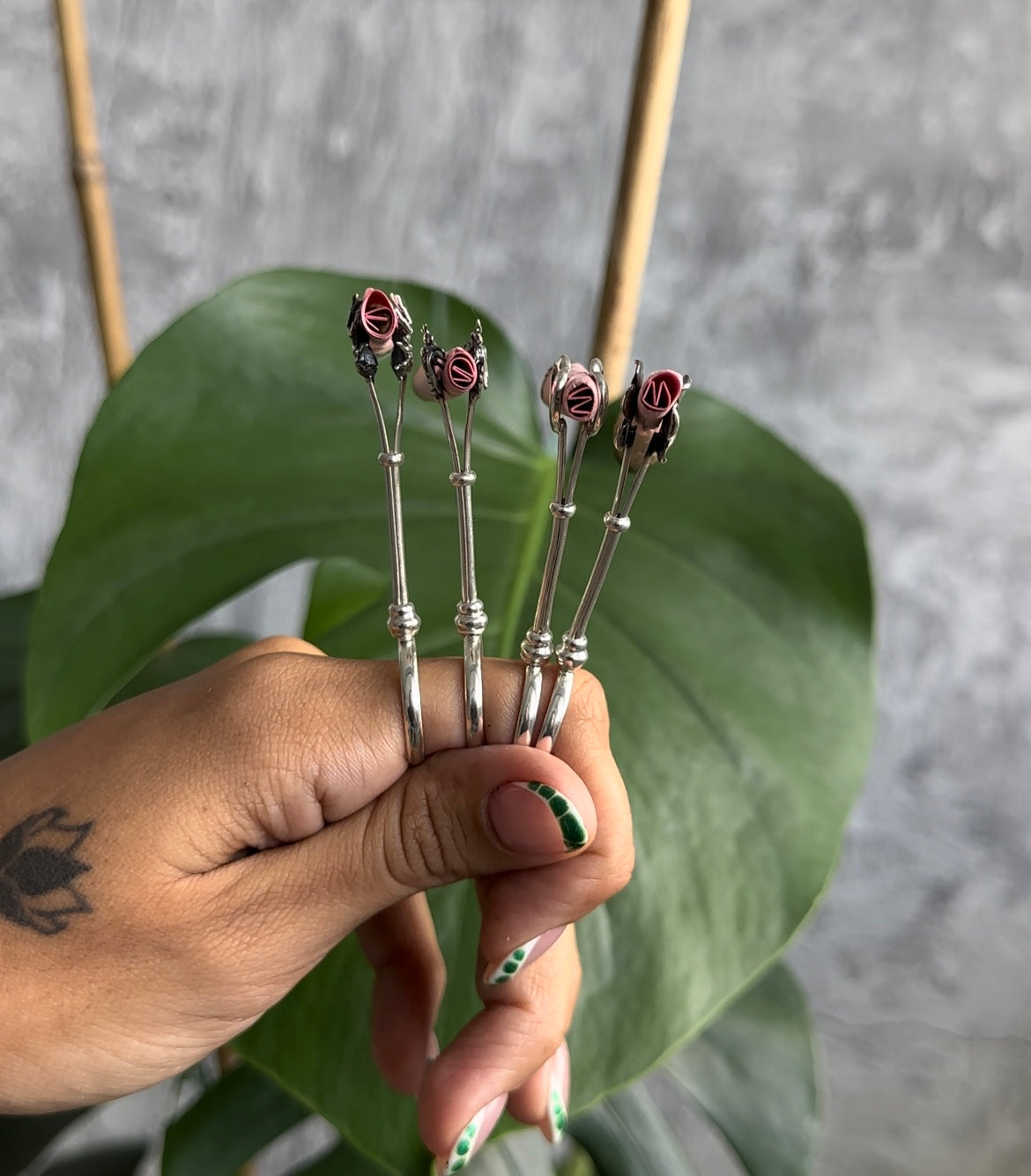 Simple Zaela's Holder